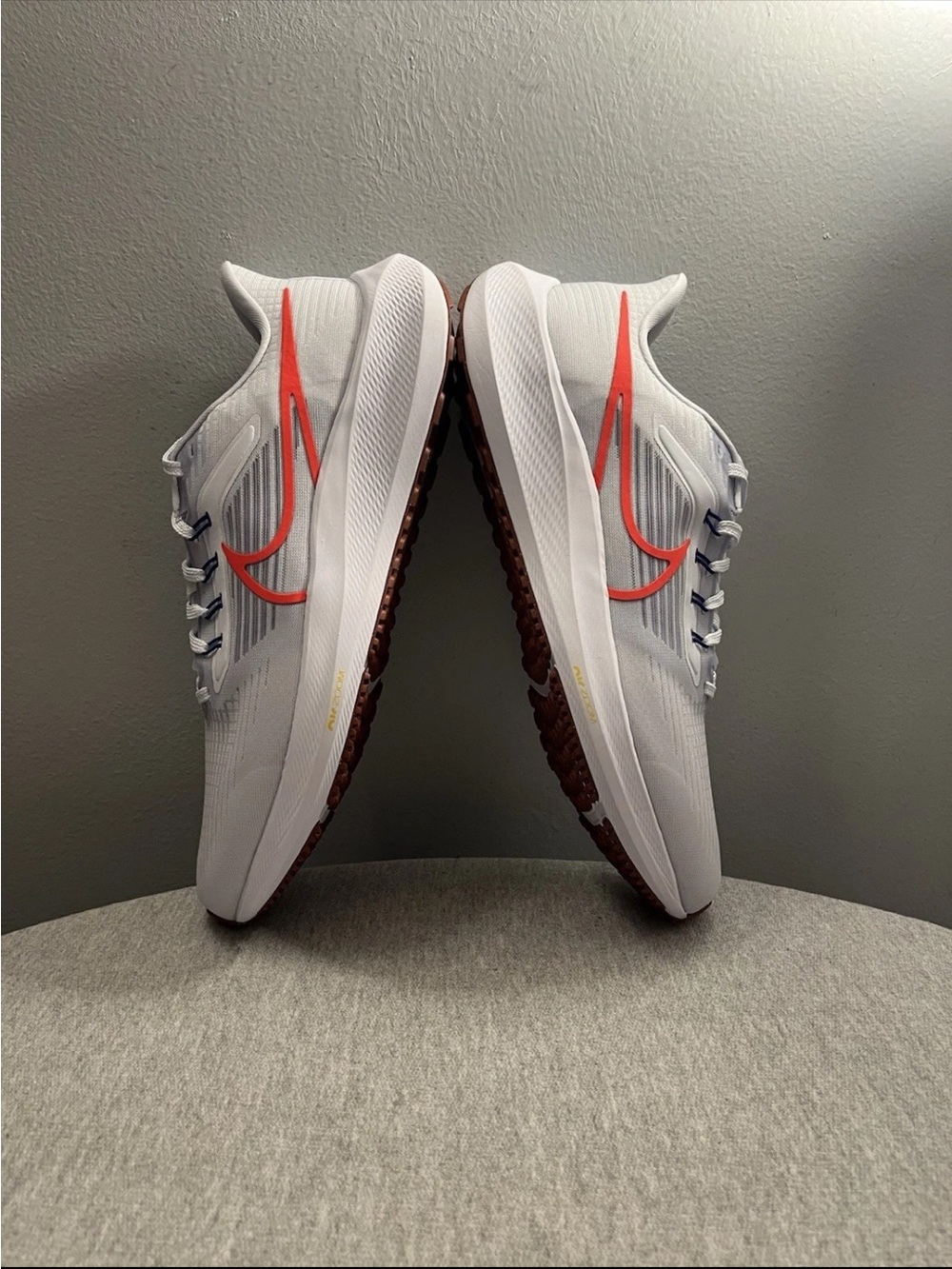 Nike Air Zoom Pegasus 39 Grey Bright Crimson Running Men Shoe Sz 11.5 DH4071-007 - Picture 8 of 11